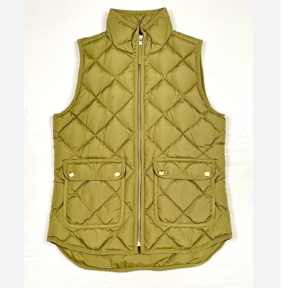 J. Crew Jackets & Blazers - J. Crew Olive Green Irish Moss Excursion Quilted Down Vest.